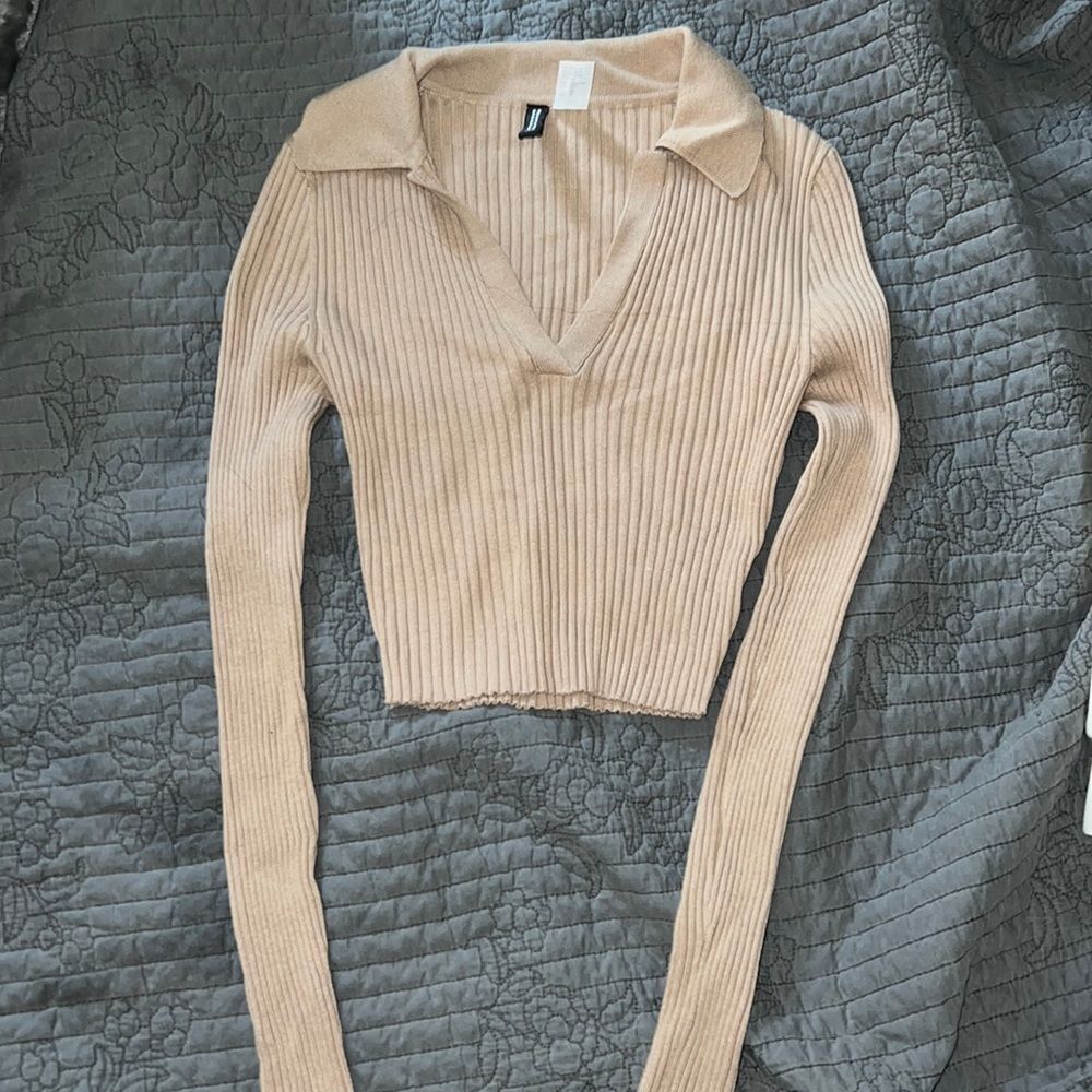 Ribbed Knit Cropped Collar Top